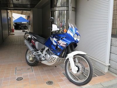 xrv750_2_800.jpg