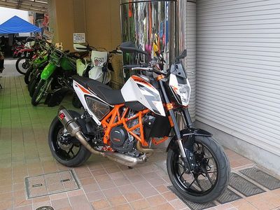 690duker_800.jpg