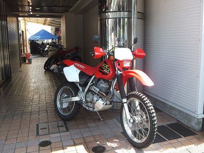 xr400r_800.jpg