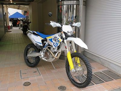 husq_fe250_2014u.JPG