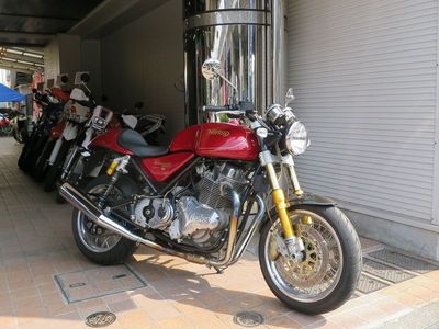 norton900.jpg
