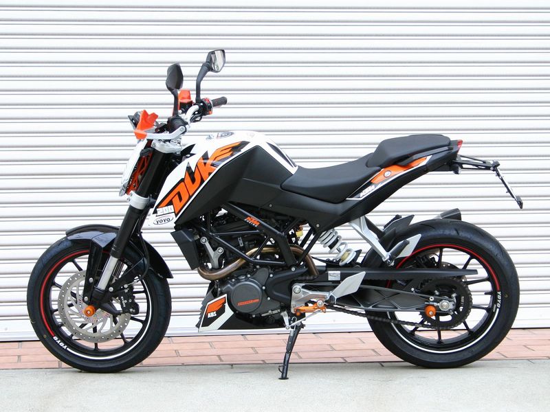 ktm200_cus1_14.jpg